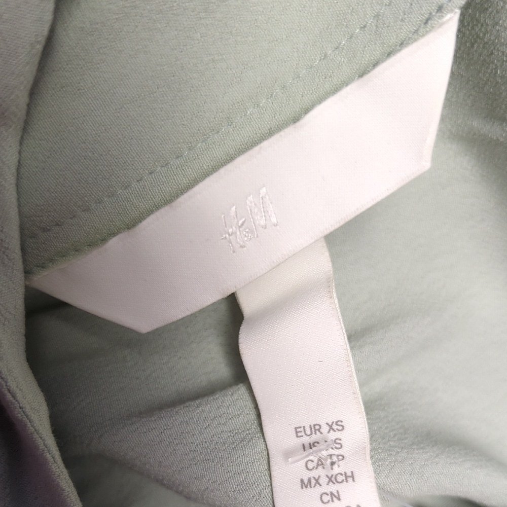 01027 H&M Deep V Neck Maxi Dress Light Green Size XSmall bohemain spring preppy - Picture 7 of 9